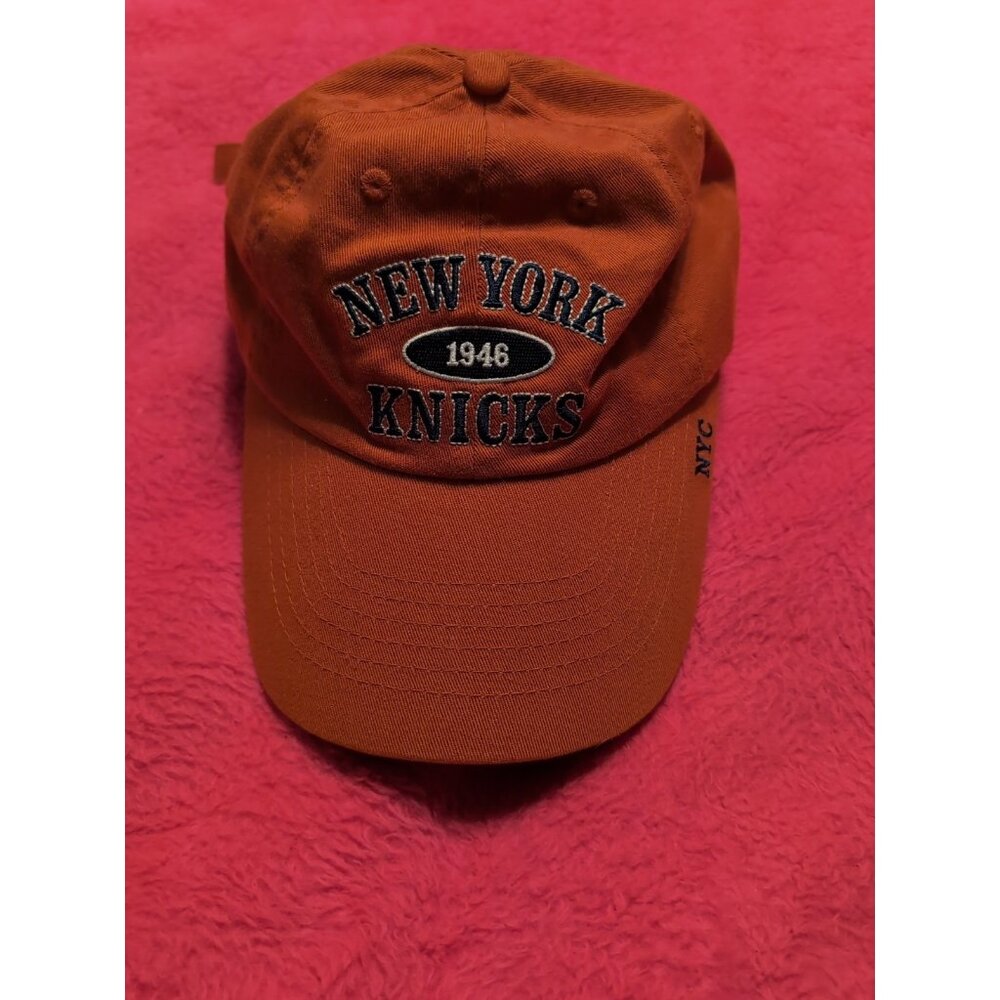 New York Knicks Orange Embroidered Strapback Hat Men's - Picture 2 of 8